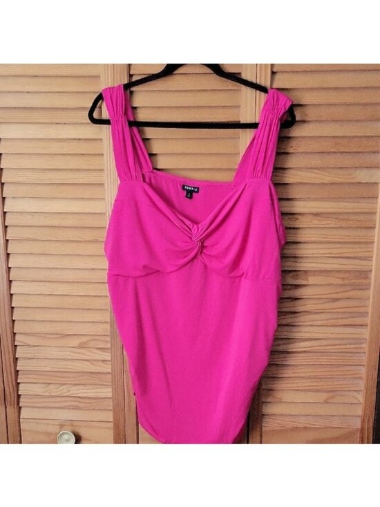 torrid Tops - Torrid Hot Pink Knot Front Sweetheart Neckline Riched Sides Tank Top Size 3